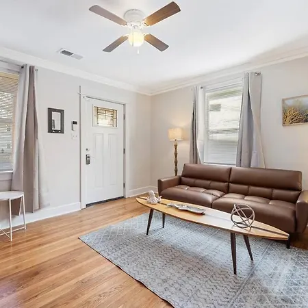 Ferienwohnung 70S Boho Near Zoo & Liberty Bowl!
